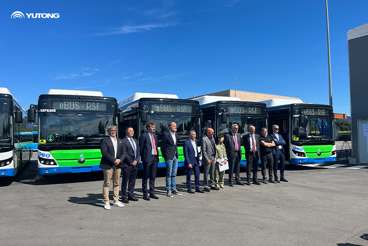 23 Yutong Battery Electric Buses Hit the Streets of Como