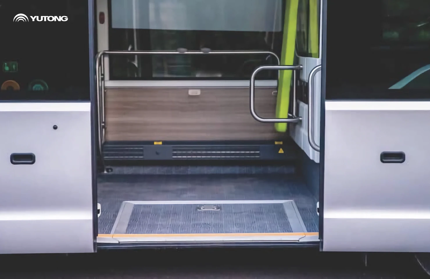 Yutong to unveil “cutting-edge” E7S at Bus and Coach Show