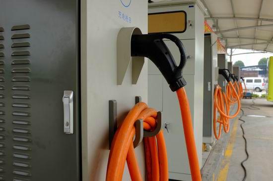 30 units of Yutong E8 full electric buses adopt new fast recharging solution in Guangdong