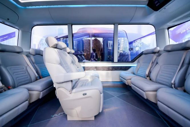 Yutong 5G autonomous bus completes the trial operation on the open road